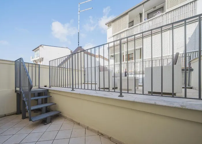 Amedeo By Interhome Viareggio